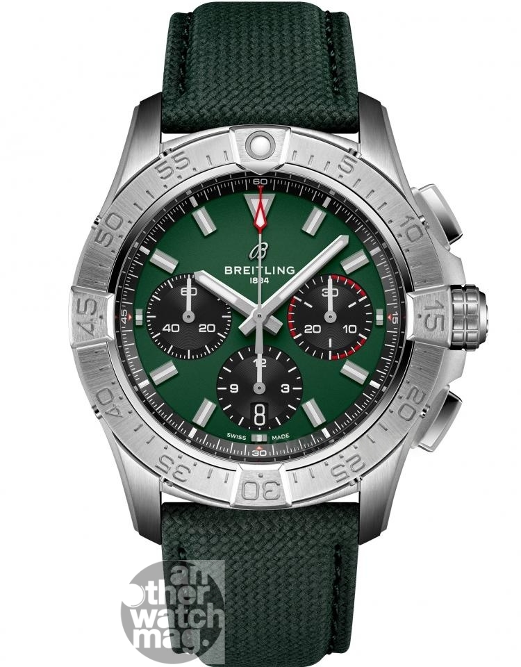 BREITLING AVENGER B01 CHRONOGRAPH 42