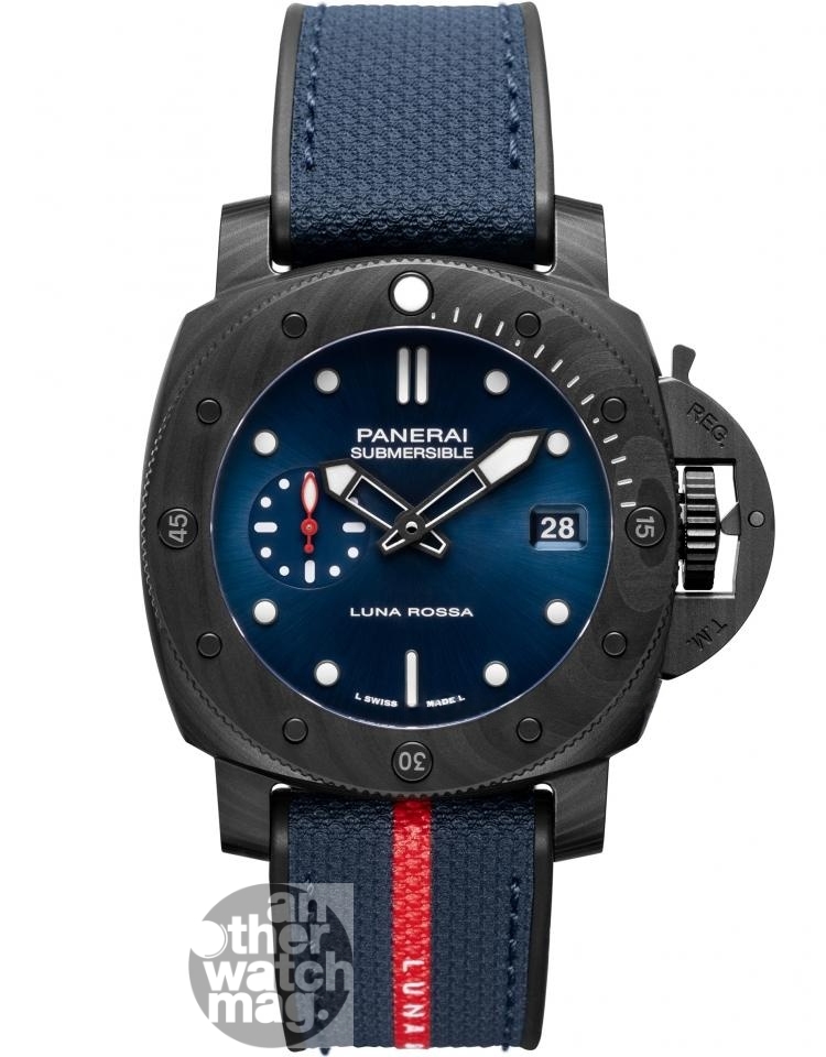 PANERAI Submersible Luna Rossa Carbotech?